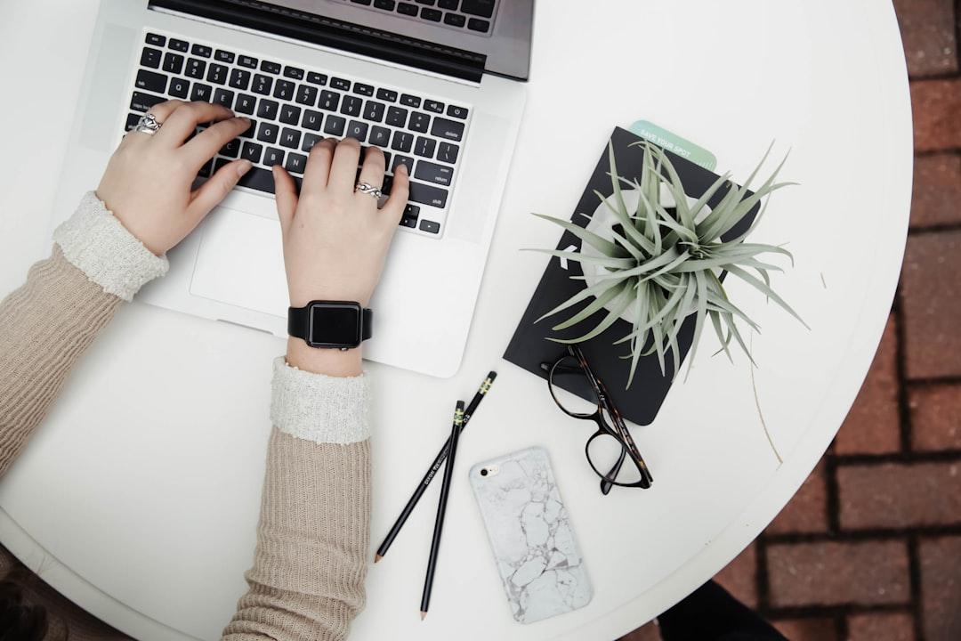 Build a Cold Outreach System That Personalizes 500 Emails in the Time It Takes to Write One